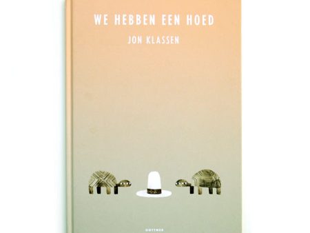 We Hebben Een Hoed by Jon Klassen - Dutch Discount